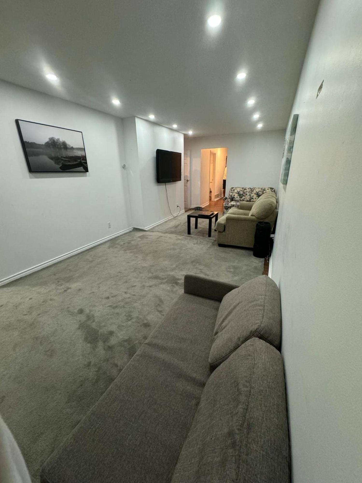28 Bingham Road Hotell Brampton Exteriör bild